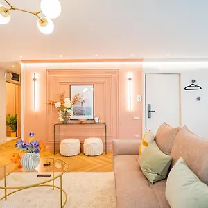  Apartament Victoriei Emerald & Pink Gems - Designer